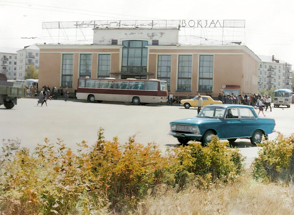 Как работал пермский автовокзал в советские годы, и куда пермяки ездили на «луноходах»