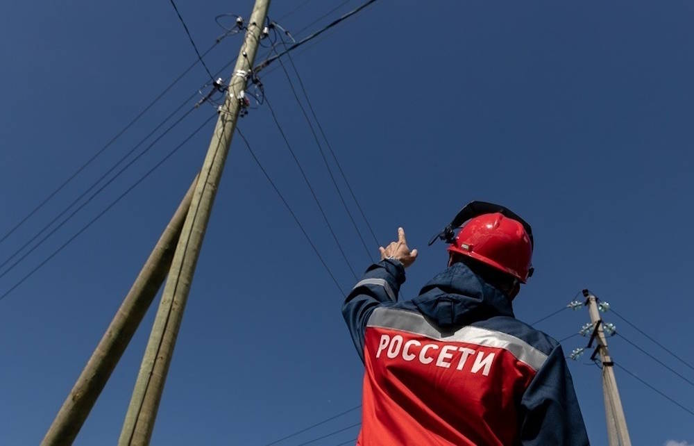 В сентябре 2025 года энергетики «Россети Урал»» выявили более 45 тысяч точек незаконных подвесов ВОЛС в Пермском крае
